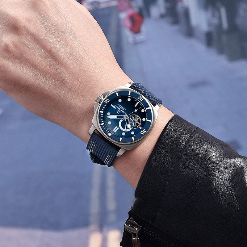 Fully Automatic Mechanical Watch With Luminous Display And Water Resistance For Men