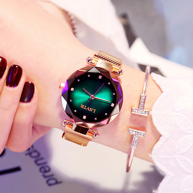 Women's 35mm Starry Sky Quartz: Magnetic Mesh Strap | 3D Diamond-Cut Glass
