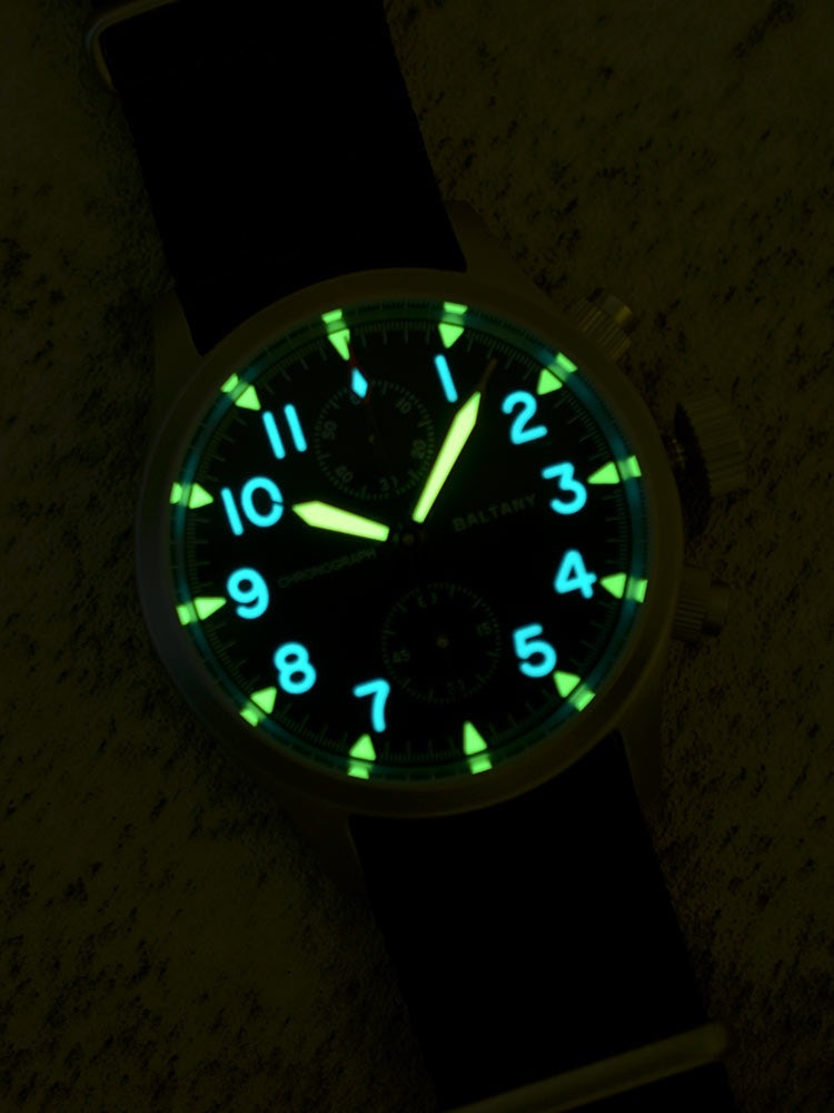 Men's 39mm Vintage Military Chronograph: Seiko VK61 | Sapphire | 100M