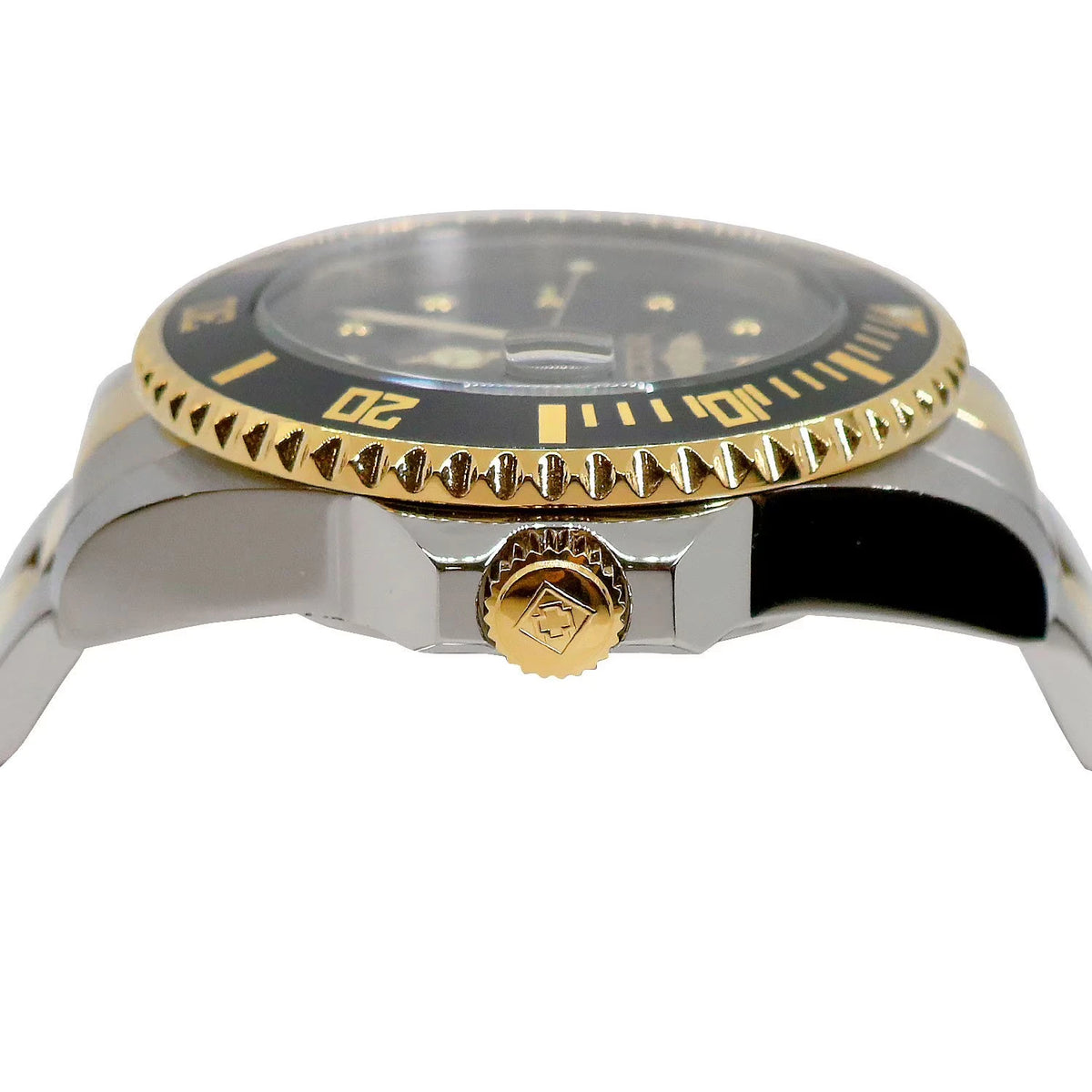 Invicta Men's Pro Diver Automatic 44mm Two Tone, Black dial