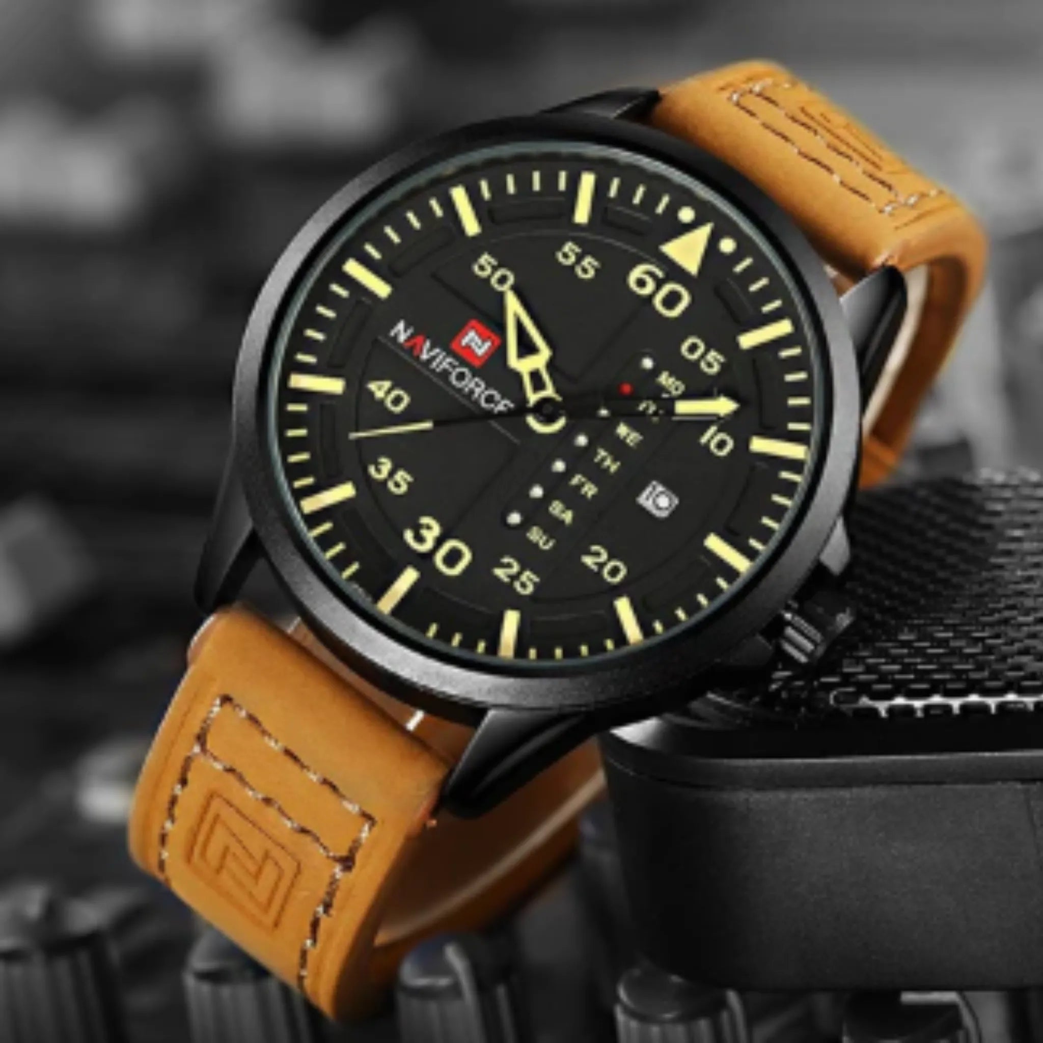 Men's 46mm Tactical Field Watch: Leather Strap | Day & Date | Naviforce