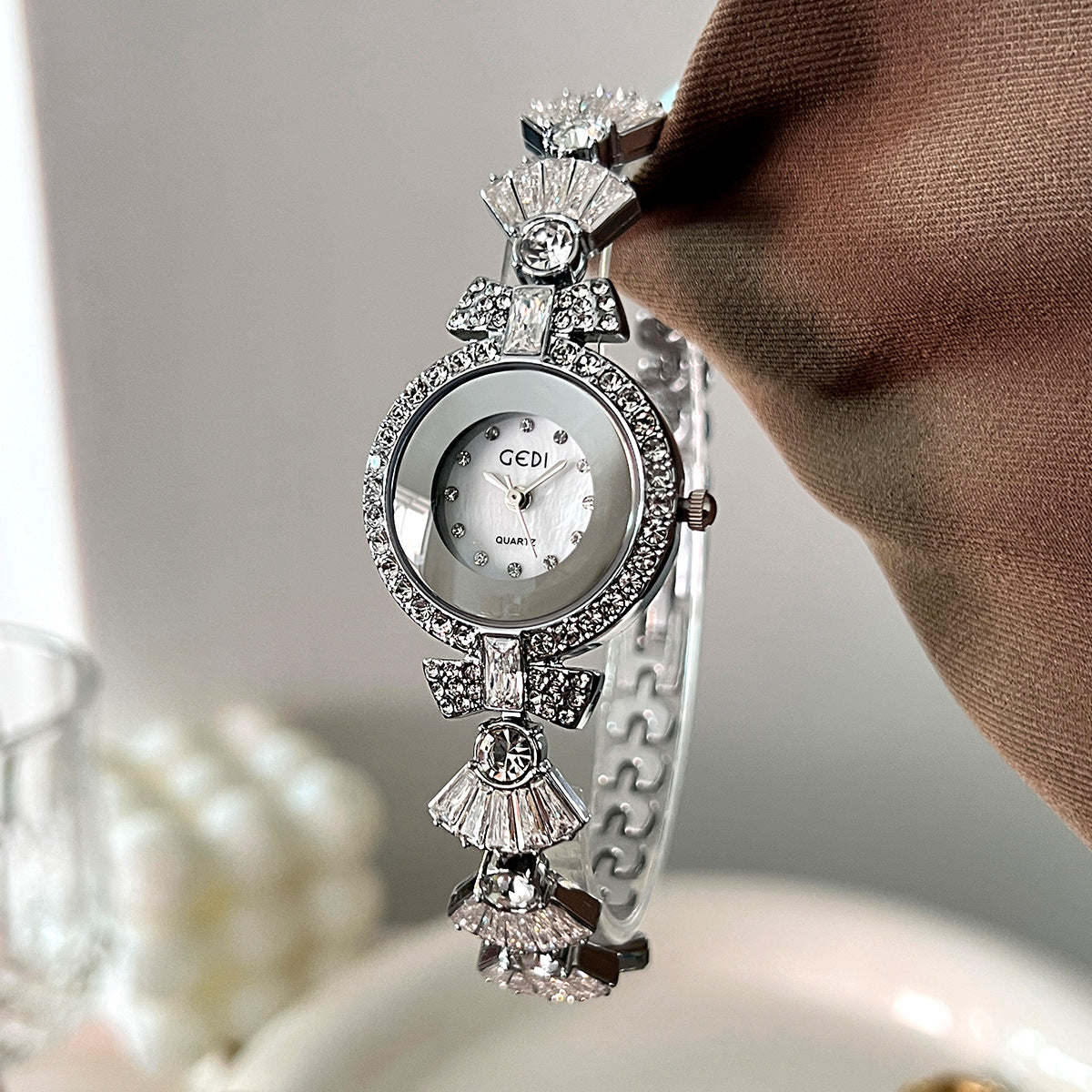 Stylish And Minimalist Alloy Womens Watch